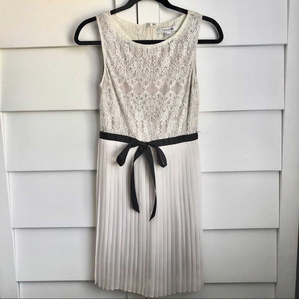 Forever 21 Lace Dress with pleated skirt